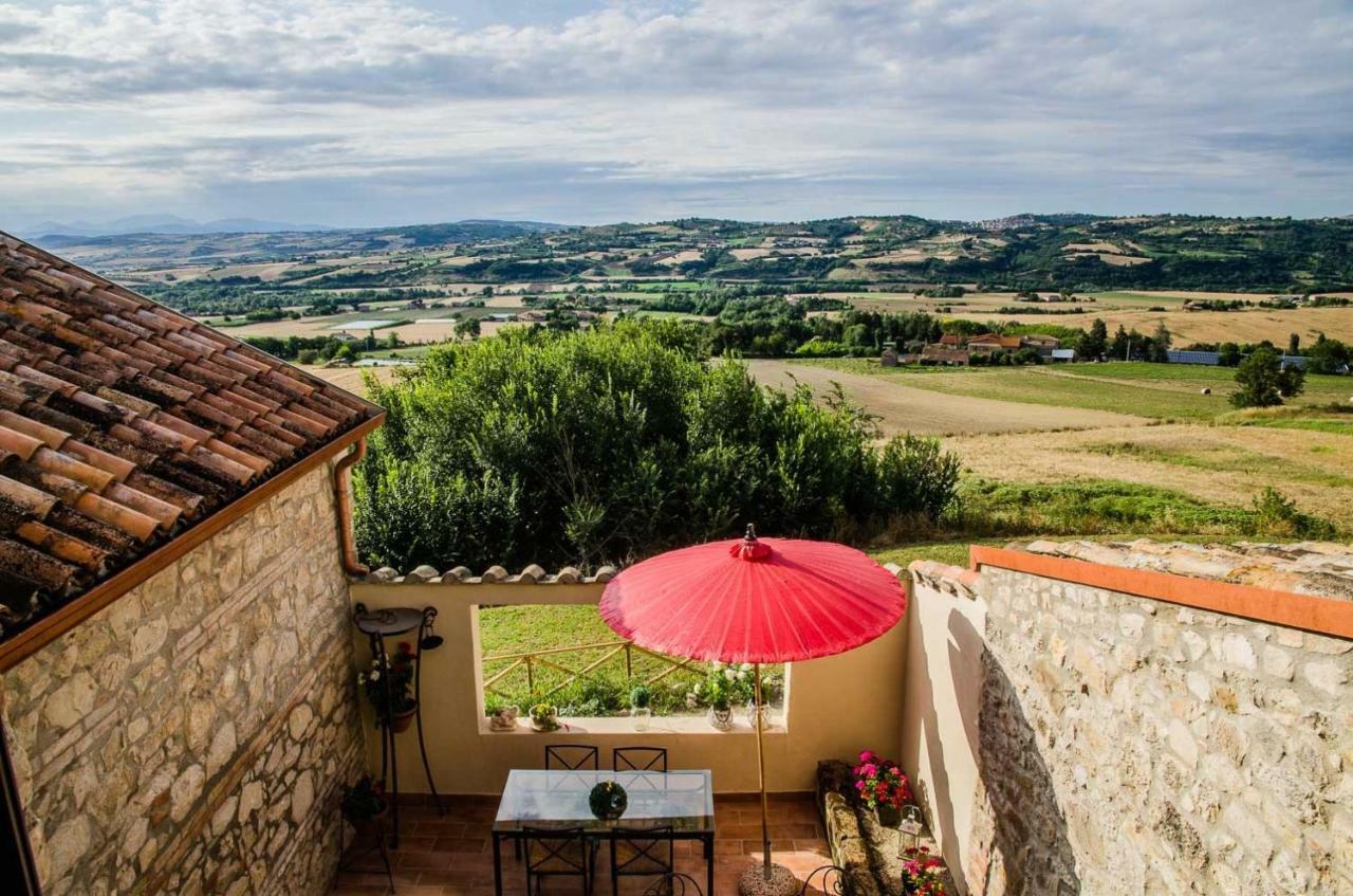 Country Relais La Torretta Baronale Vendégház San Giorgio del Sannio Kültér fotó